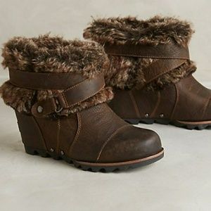 Sorel fur bootie ankle boot wedge